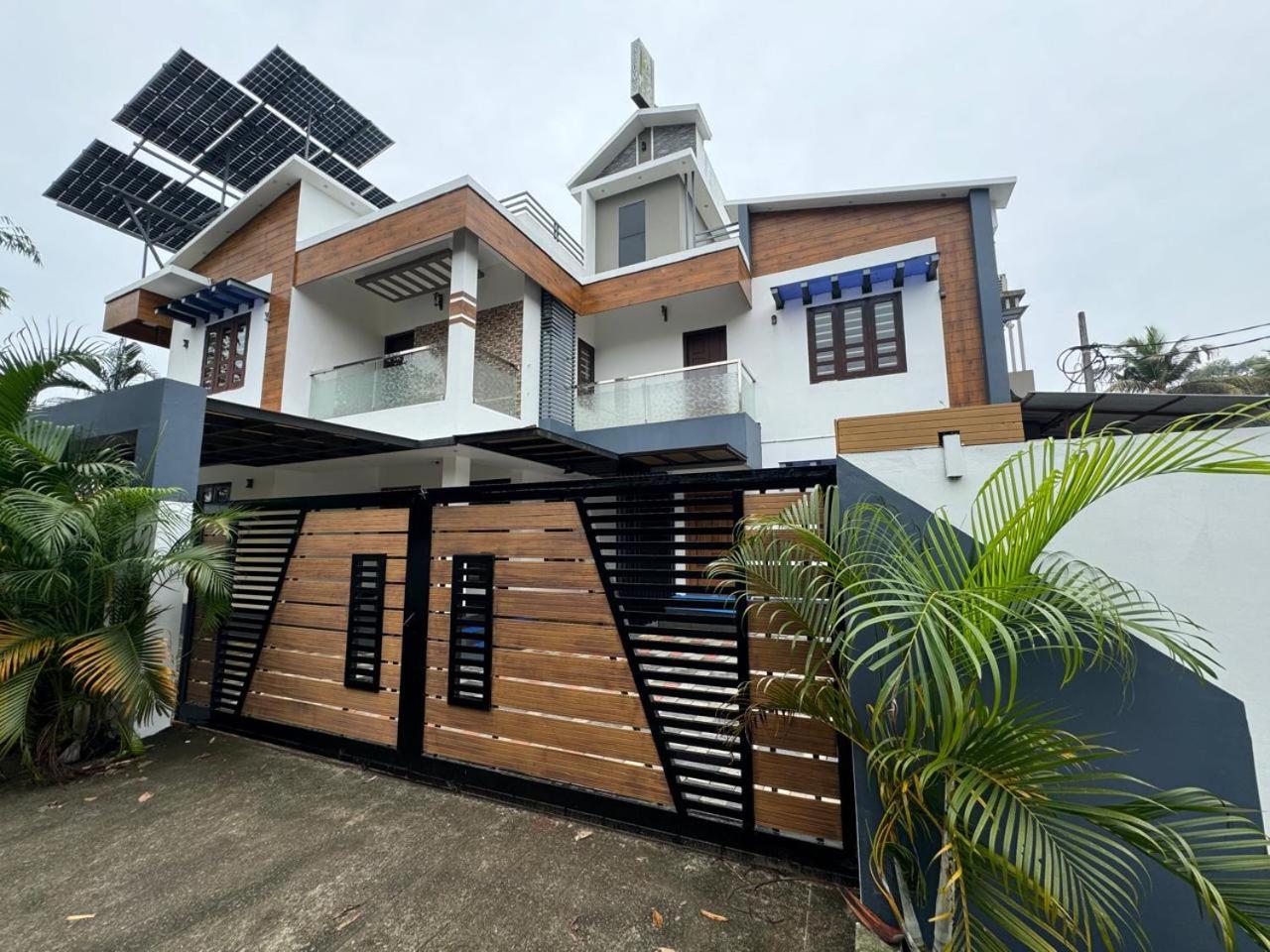 Venice Rosedale Alappuzha Ngoại thất bức ảnh